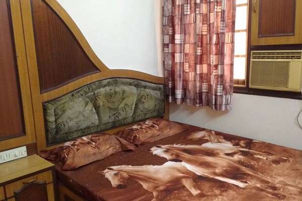 Flat for sale in Neela Akash, Khar West