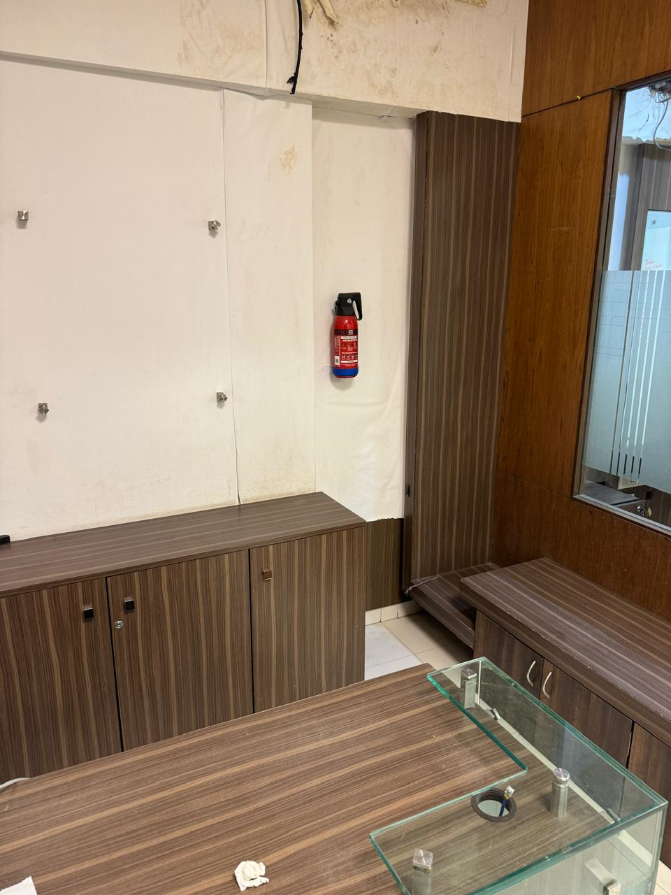 14 - Laxmi Plaza, Andheri West