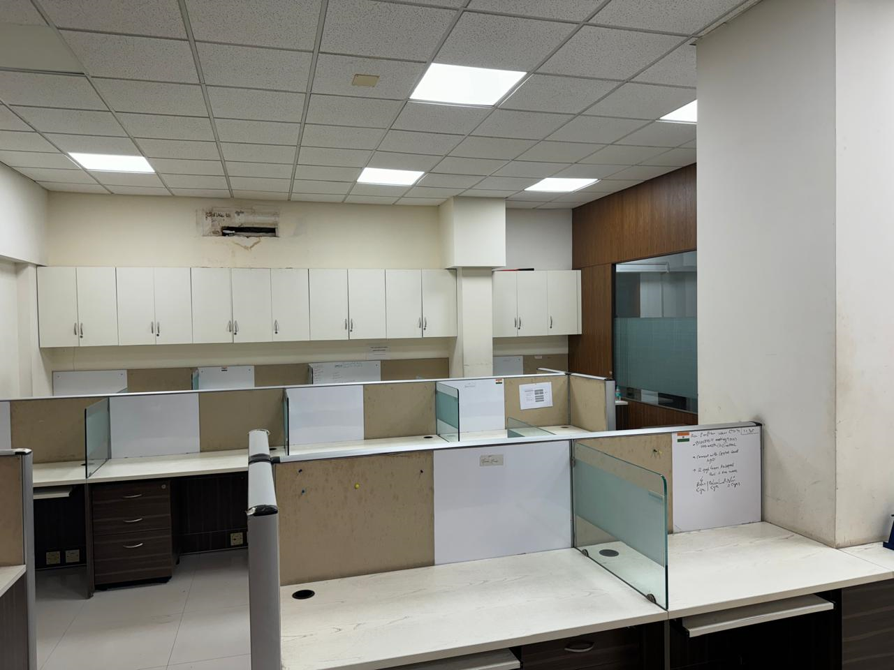 16 - Laxmi Plaza, Andheri West