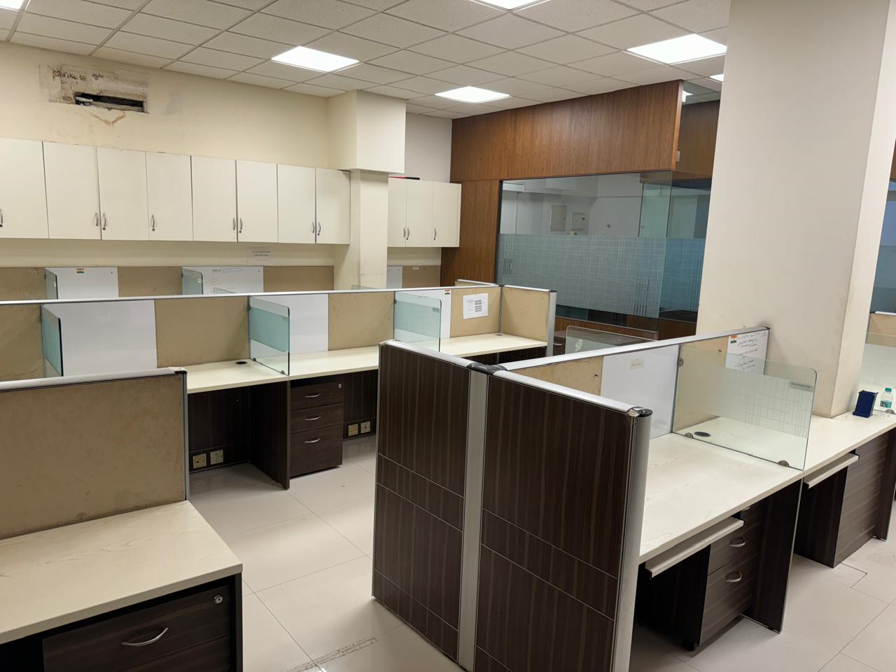 17 - Laxmi Plaza, Andheri West