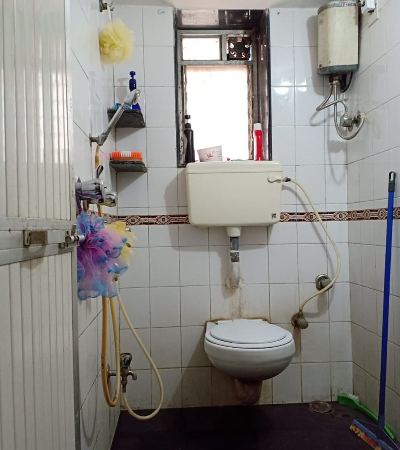 Master Bathroom - Arvasu, Santacruz West