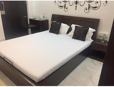 Master Bedroom - Vishambar Niwas, Khar West