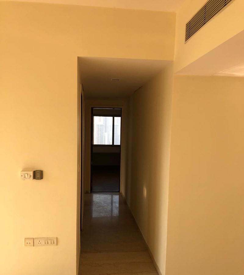 Utility Space - Lodha Grandeur, Prabhadevi