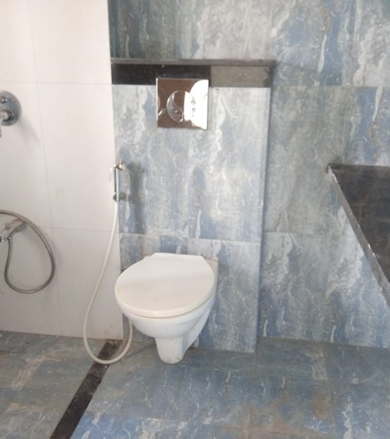 Bathroom 2 - Hubtown Sunstone, Bandra East