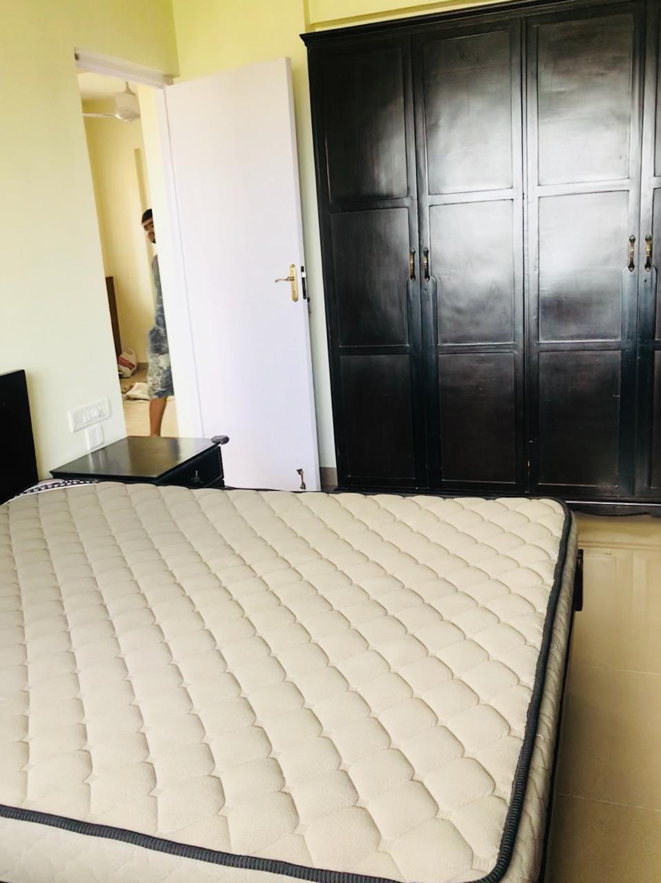 Master Bedroom - Nakshatra Apartments, Bandra West