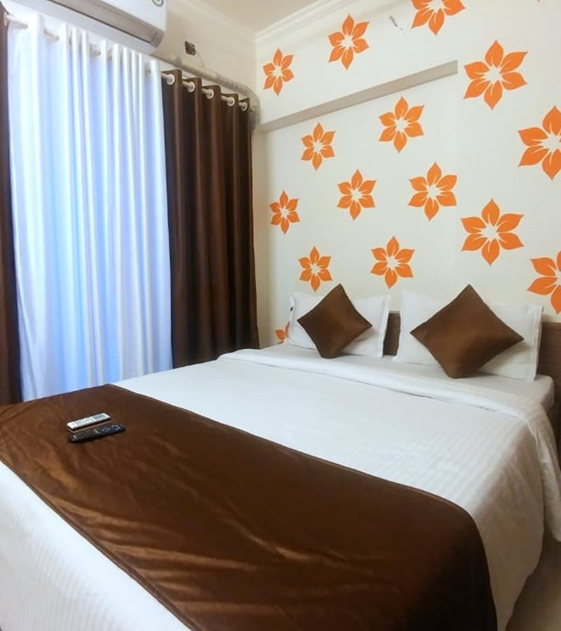 1 - Sethia Grandeur, Bandra East