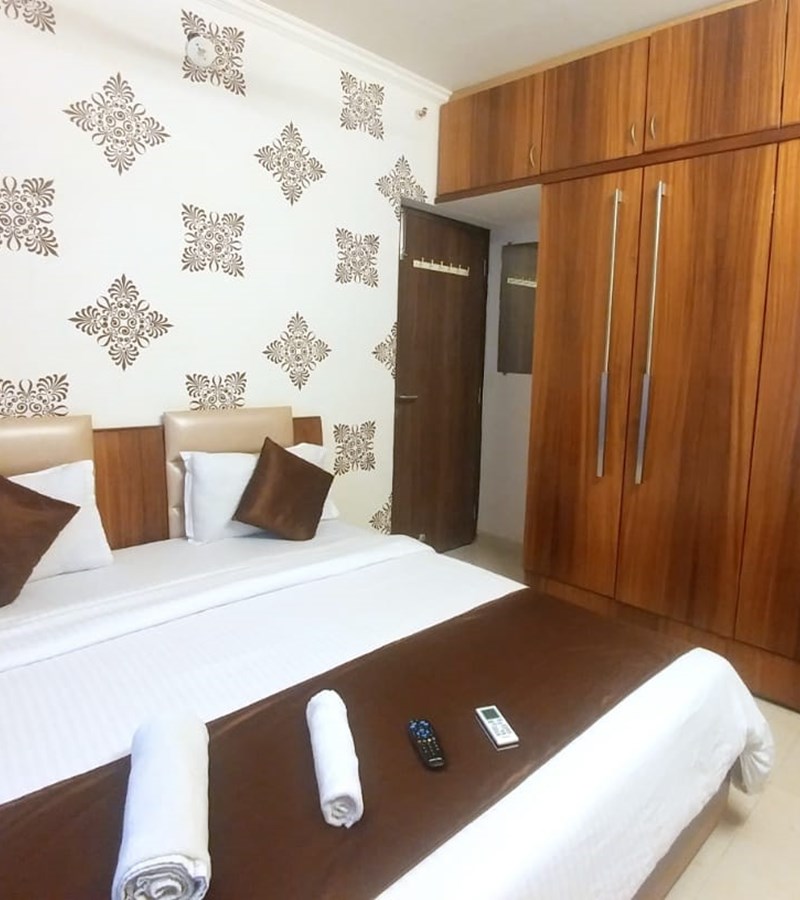 7 - Sethia Grandeur, Bandra East