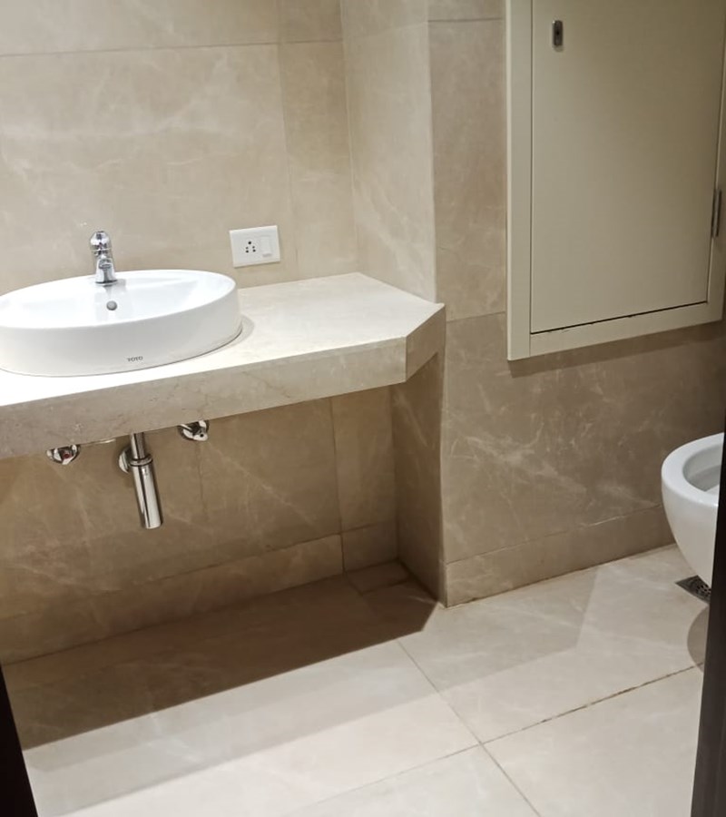 Bathroom 2 - One ICC Tower, Dadar East