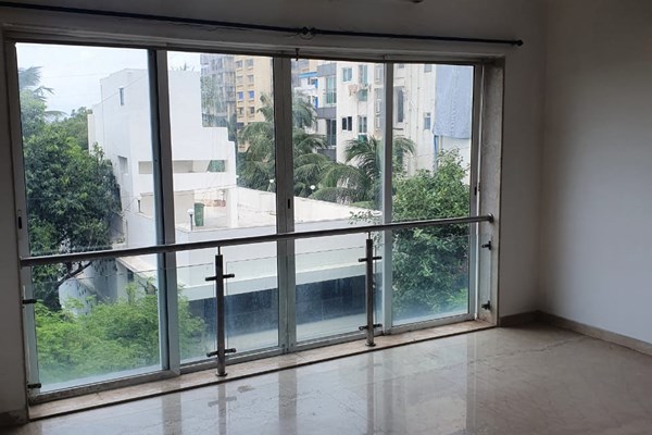 Flat on rent in Bhagtani Pearl, Santacruz West