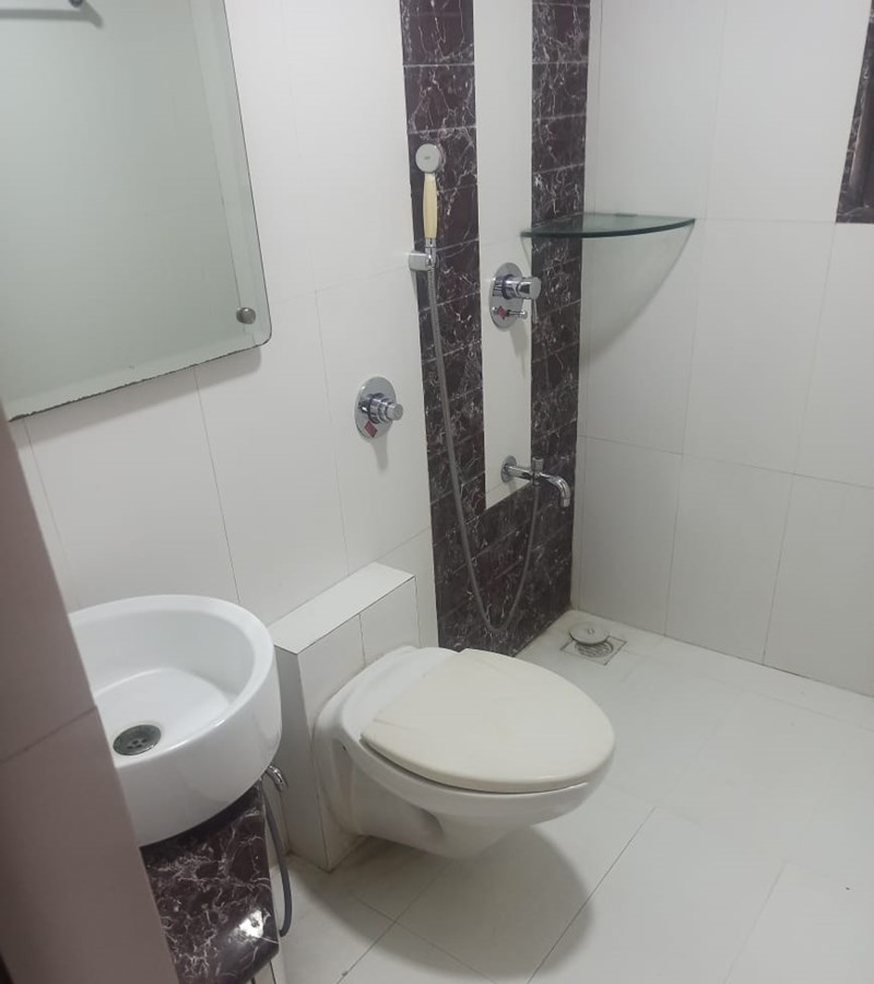 Bathroom 2 - Bayview, Bandra West