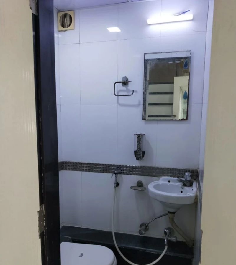 Cpz Officephoto Page 0012 - Crystal Plaza, Andheri West