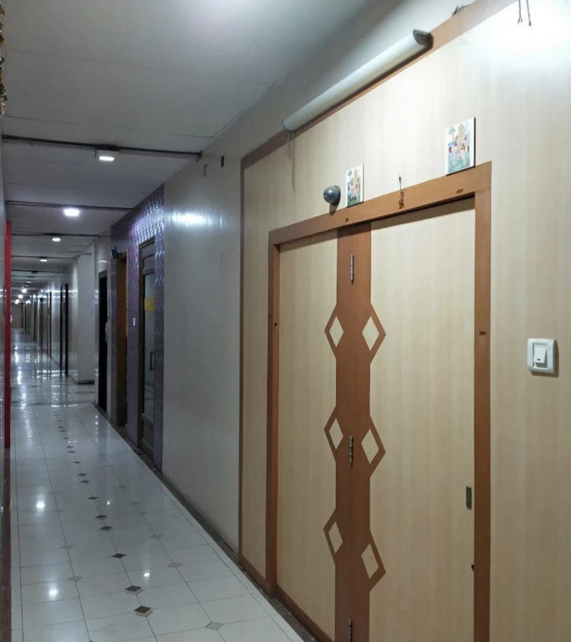 Cpz Officephoto Page 0018 - Crystal Plaza, Andheri West