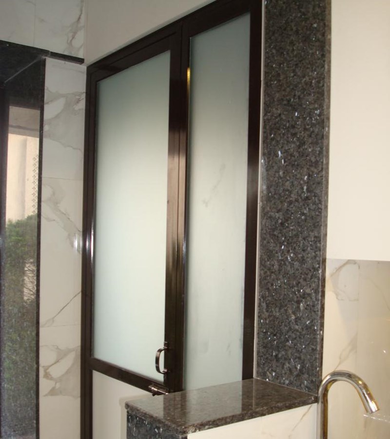 Master Bathroom - Turf View, Worli