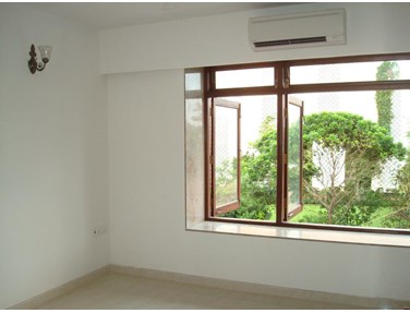 Master Bedroom - Turf View, Worli
