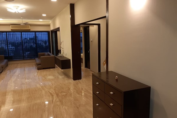 Flat on rent in Everest Apartments, Bandra West