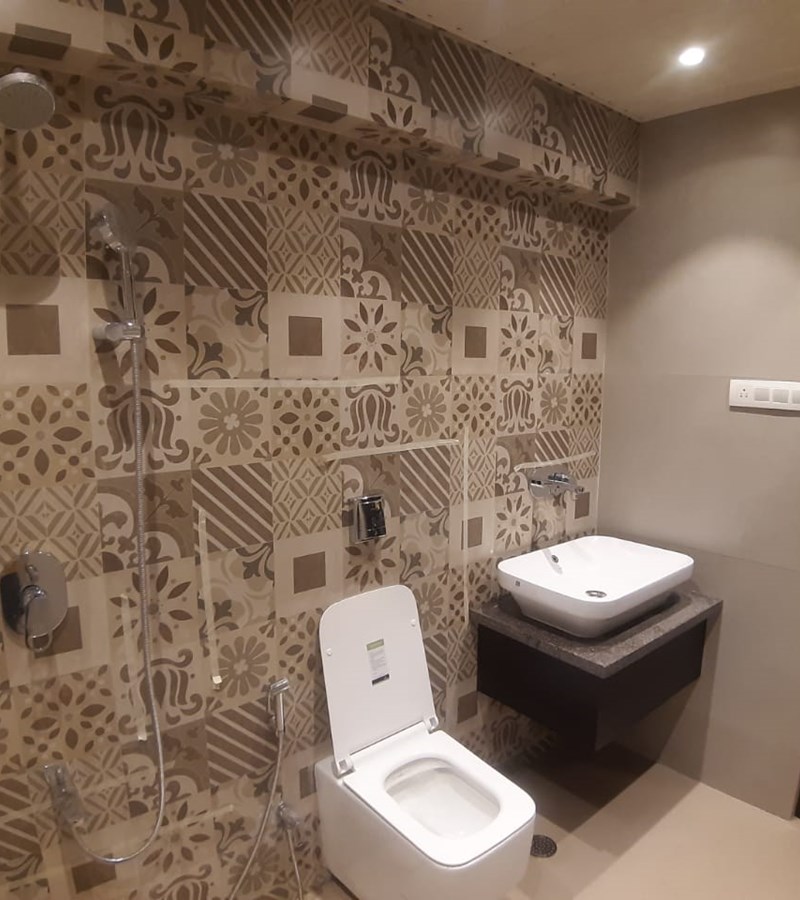 Master Bathroom2 - Everest Apartments, Bandra West