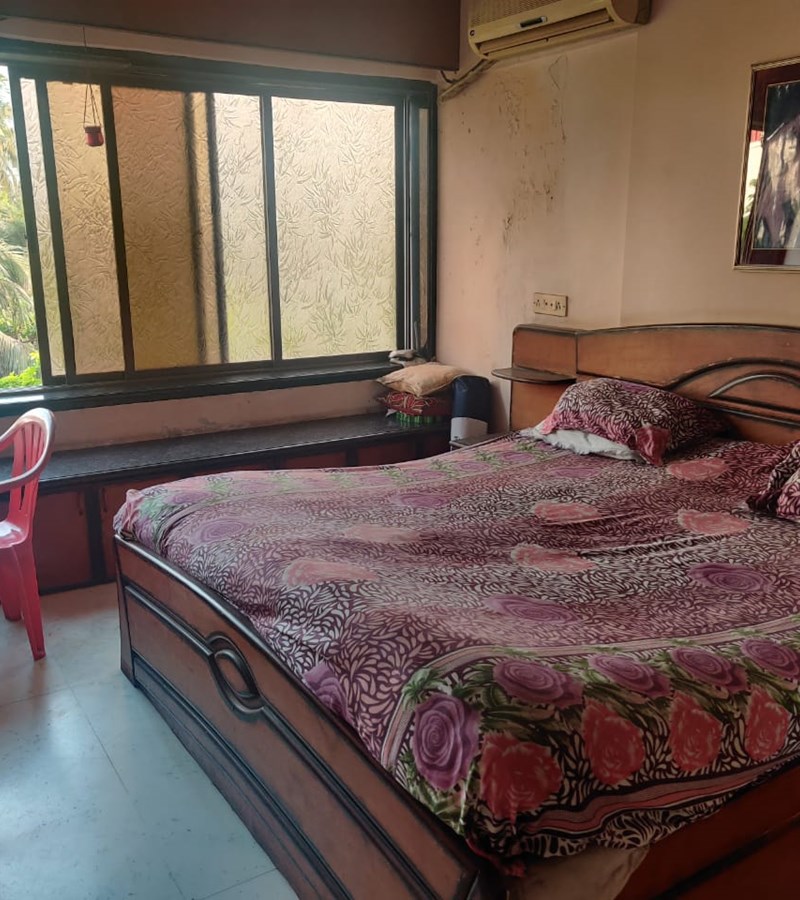 01 - Peter Apartment, Bandra West
