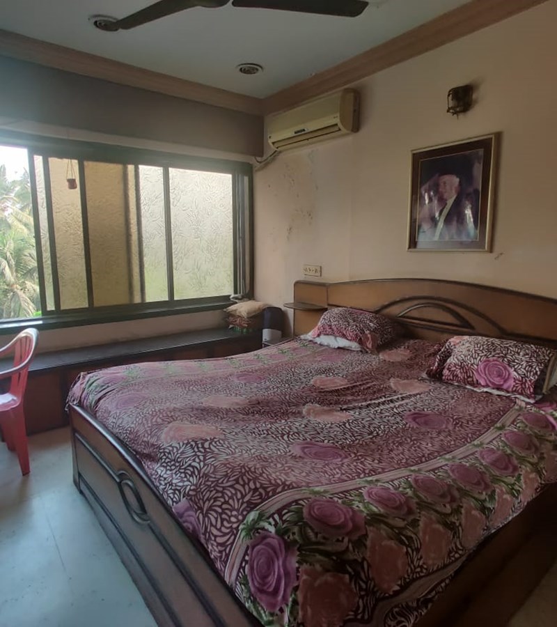 02 - Peter Apartment, Bandra West
