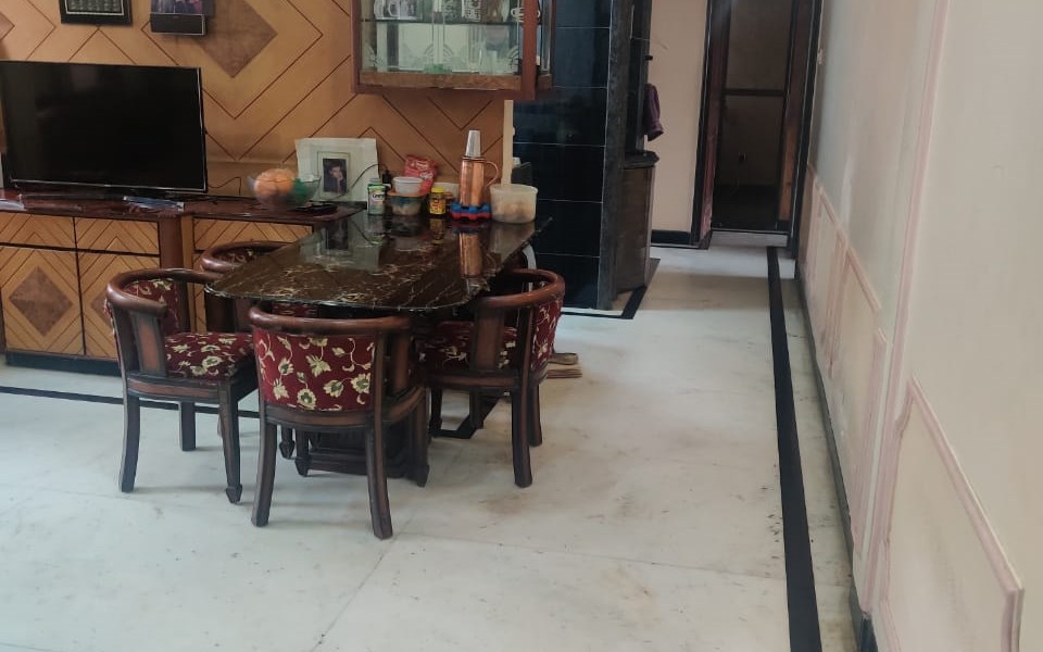 04 - Peter Apartment, Bandra West