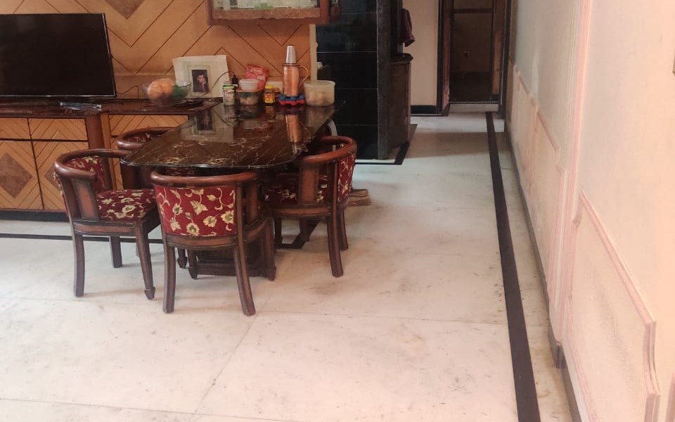 05 - Peter Apartment, Bandra West