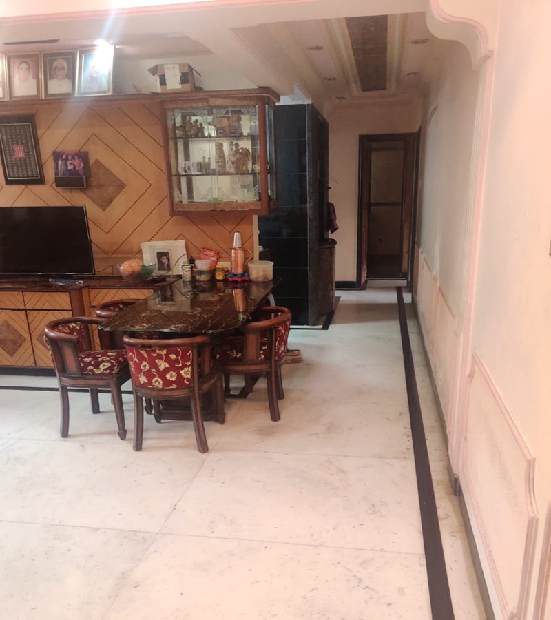 05 - Peter Apartment, Bandra West