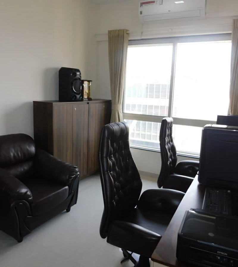 12 - Lily White, Andheri East