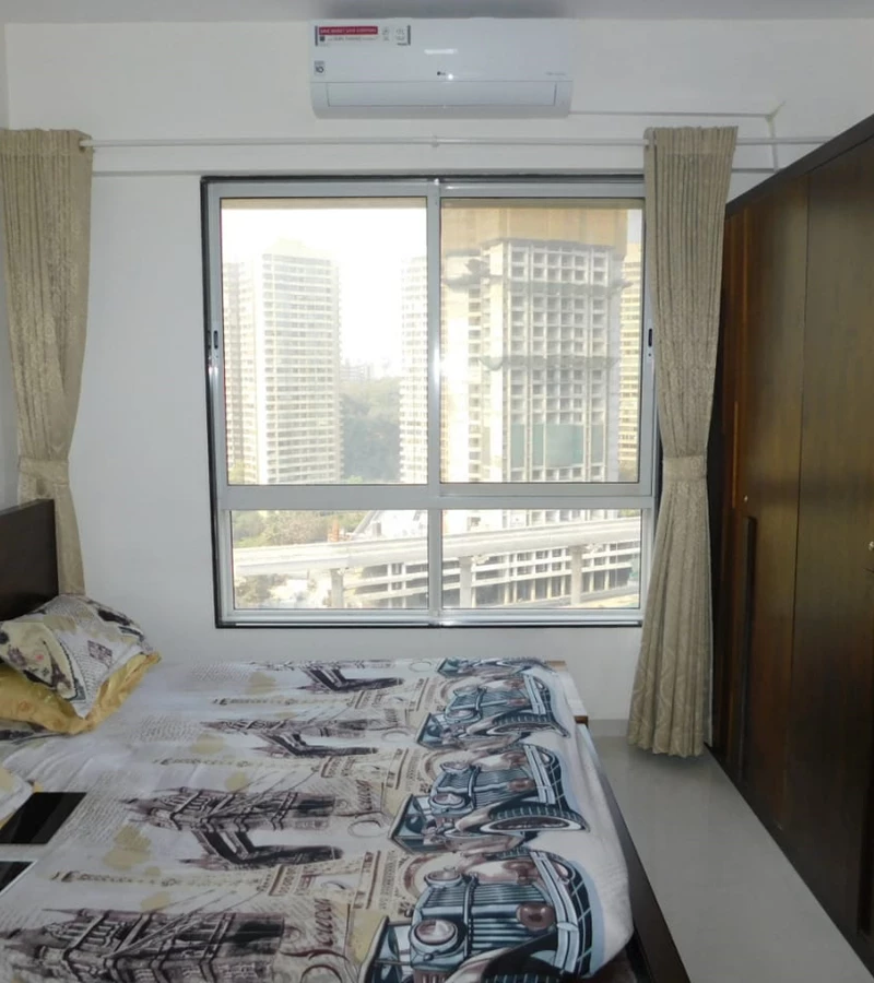 16 - Lily White, Andheri East
