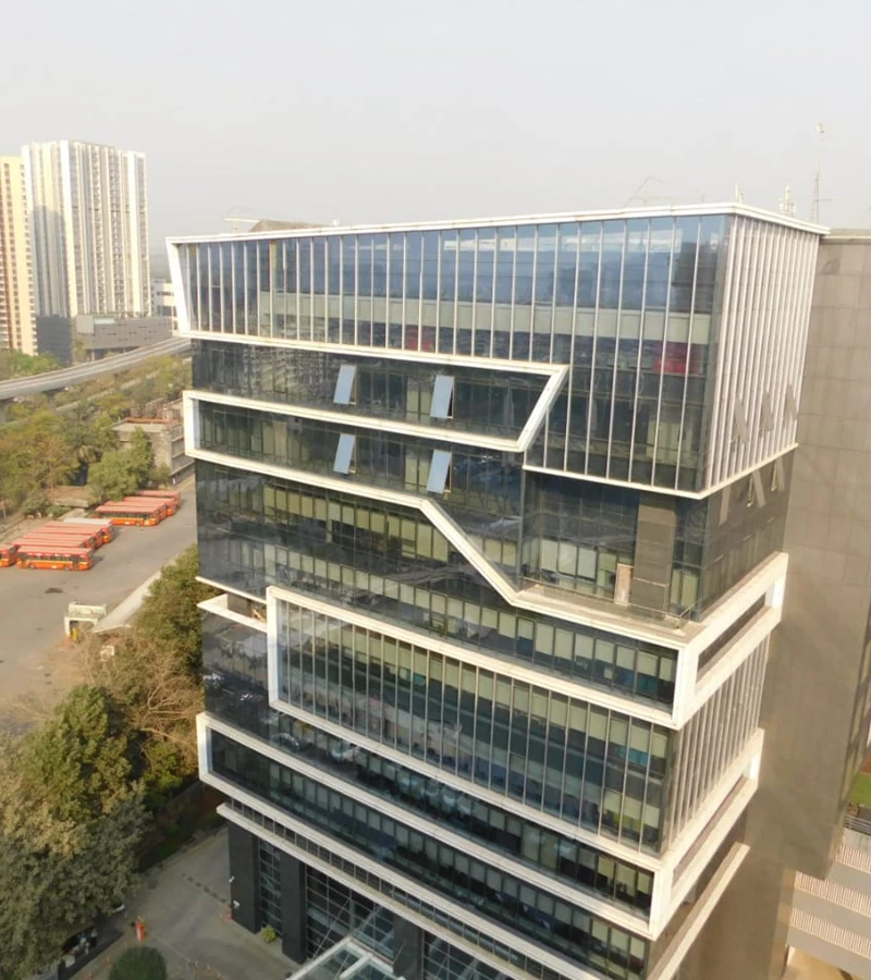 22 - Lily White, Andheri East