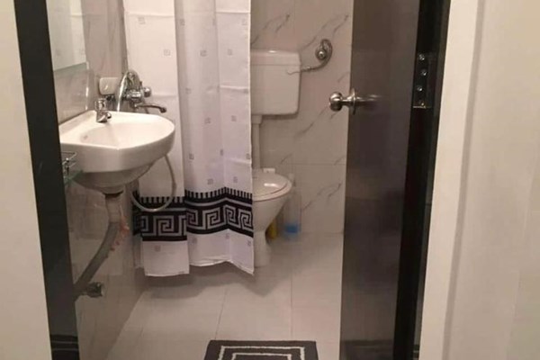 Flat on rent in Taher Mansion, Nepeansea Road
