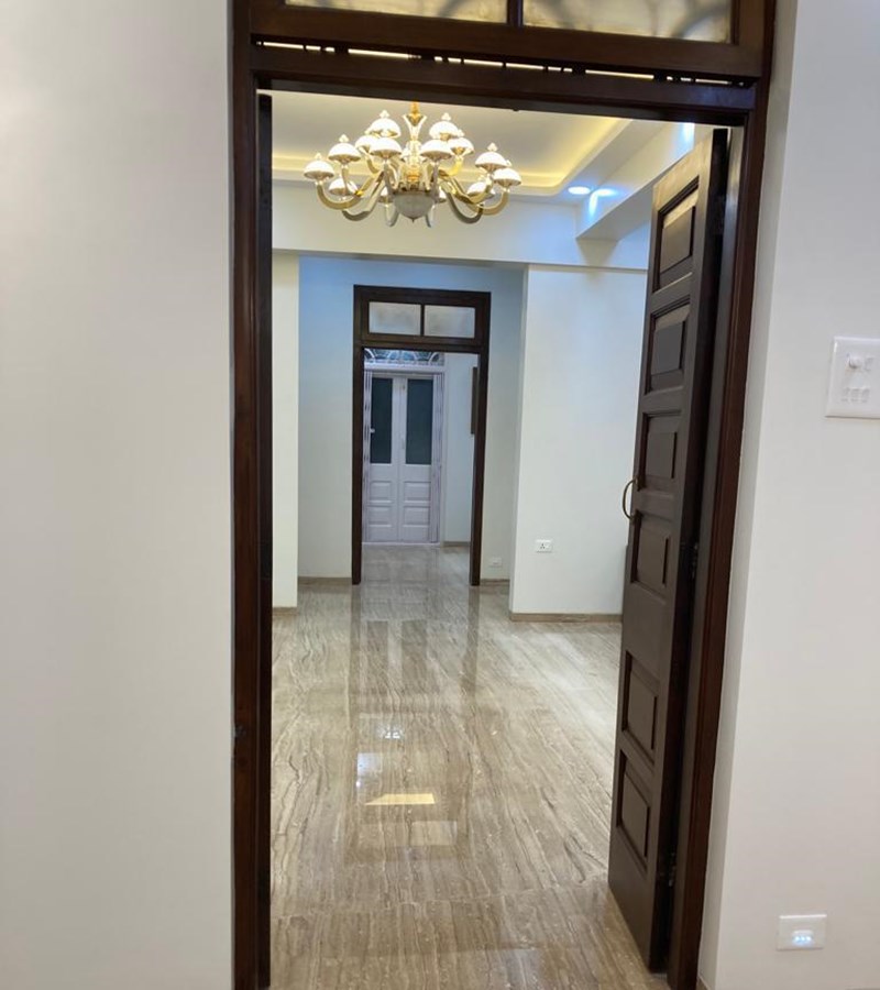 3 - Roxana Building, Churchgate