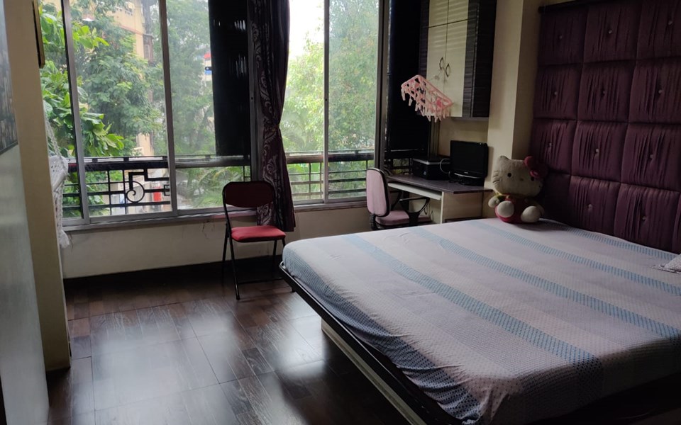 2 - Shreyas Apartment, Tardeo