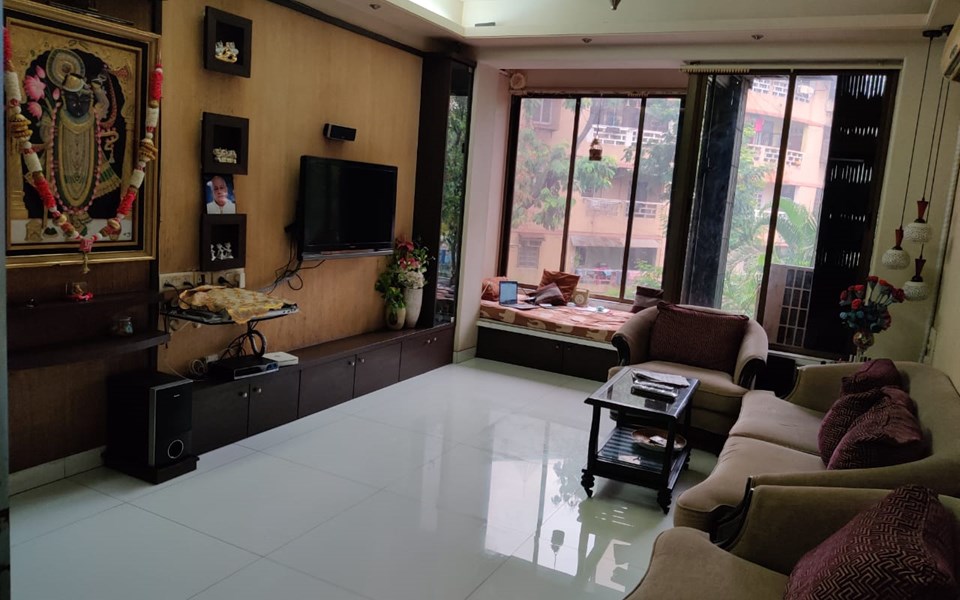3 - Shreyas Apartment, Tardeo