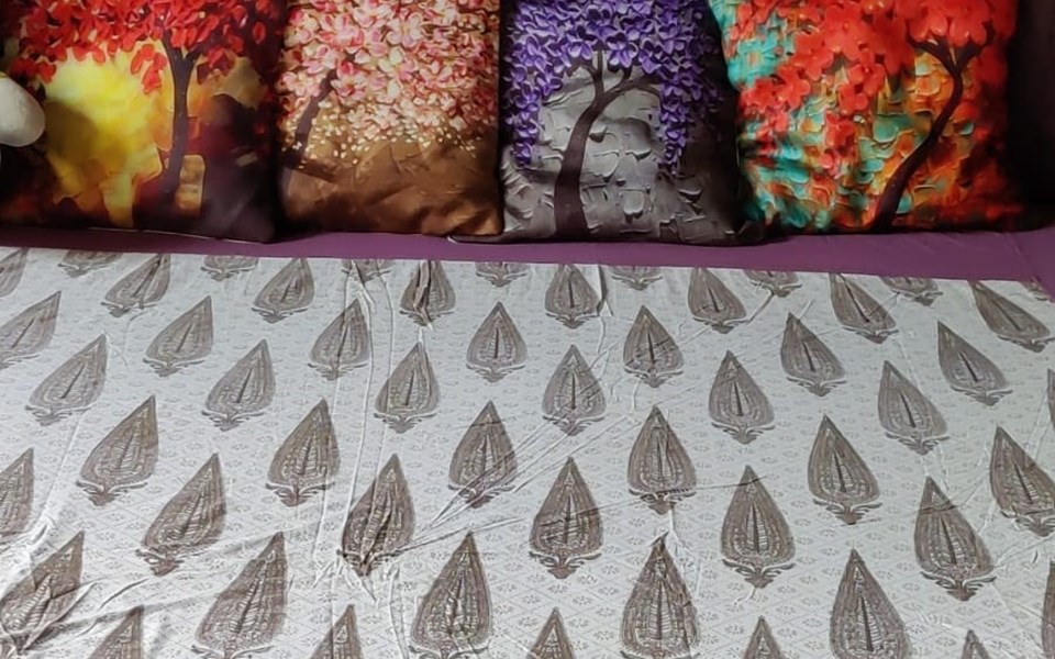 8 - Shreyas Apartment, Tardeo