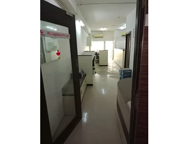 1 - The Crescent Business Park, Andheri East