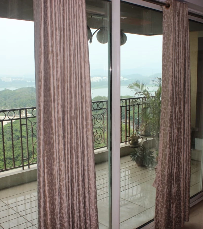 12 - Evita, Powai