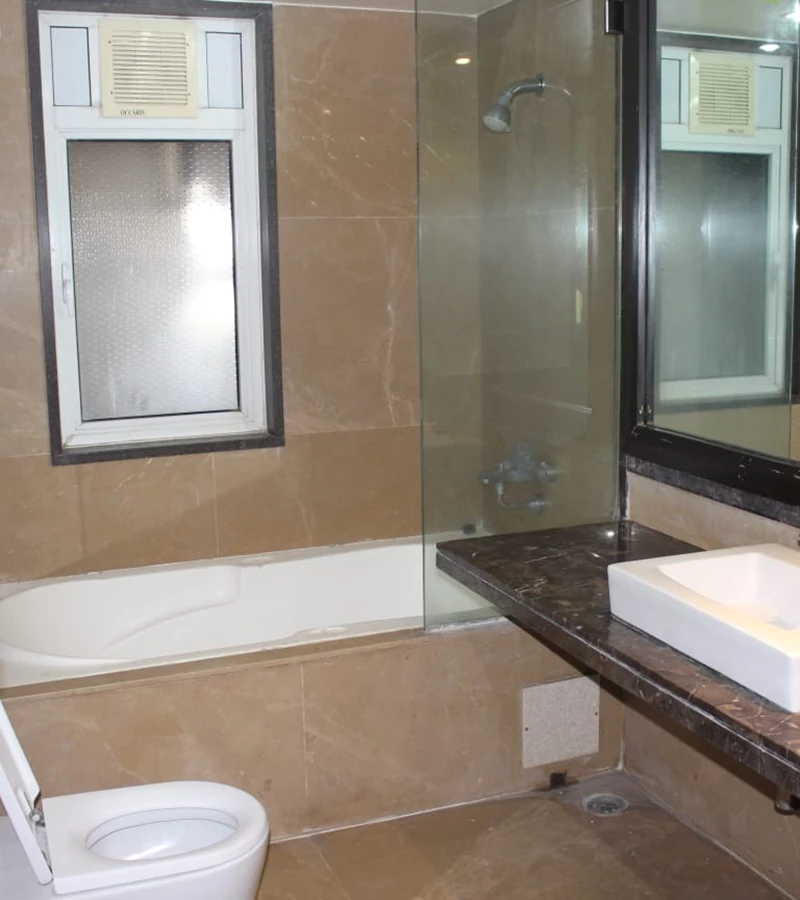 2 - Evita, Powai