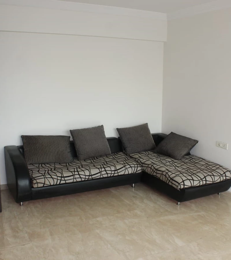 27 - Evita, Powai