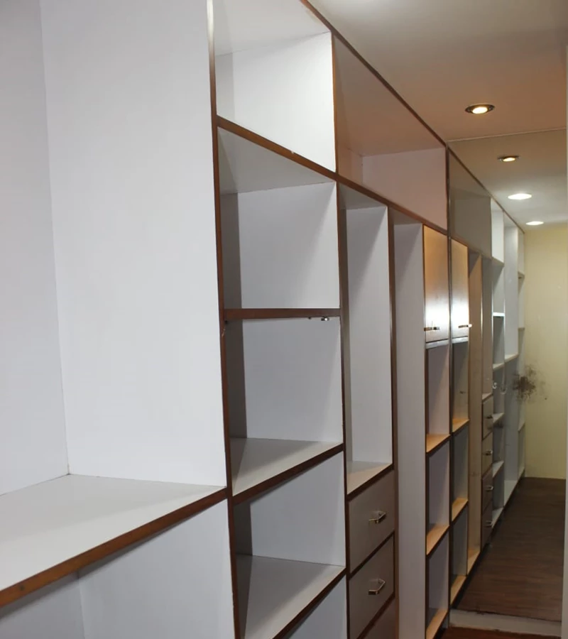 3 - Evita, Powai