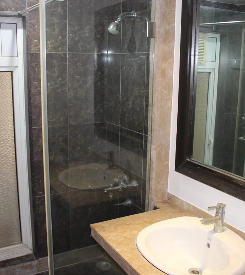 32 - Evita, Powai
