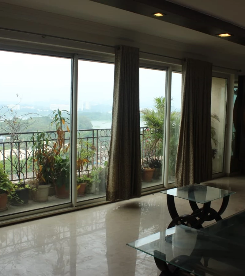 36 - Evita, Powai