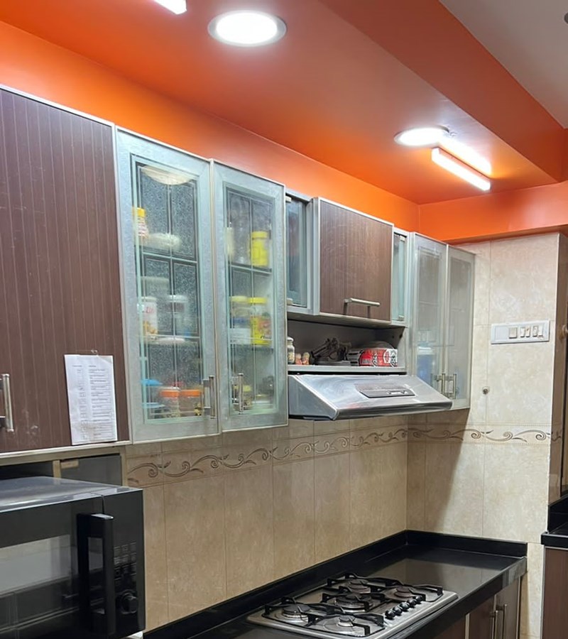 8 - Golden Rays, Andheri West