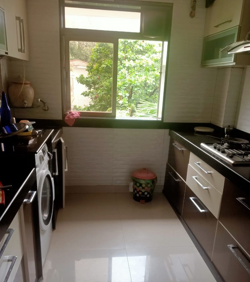11 - Green Fields, Juhu