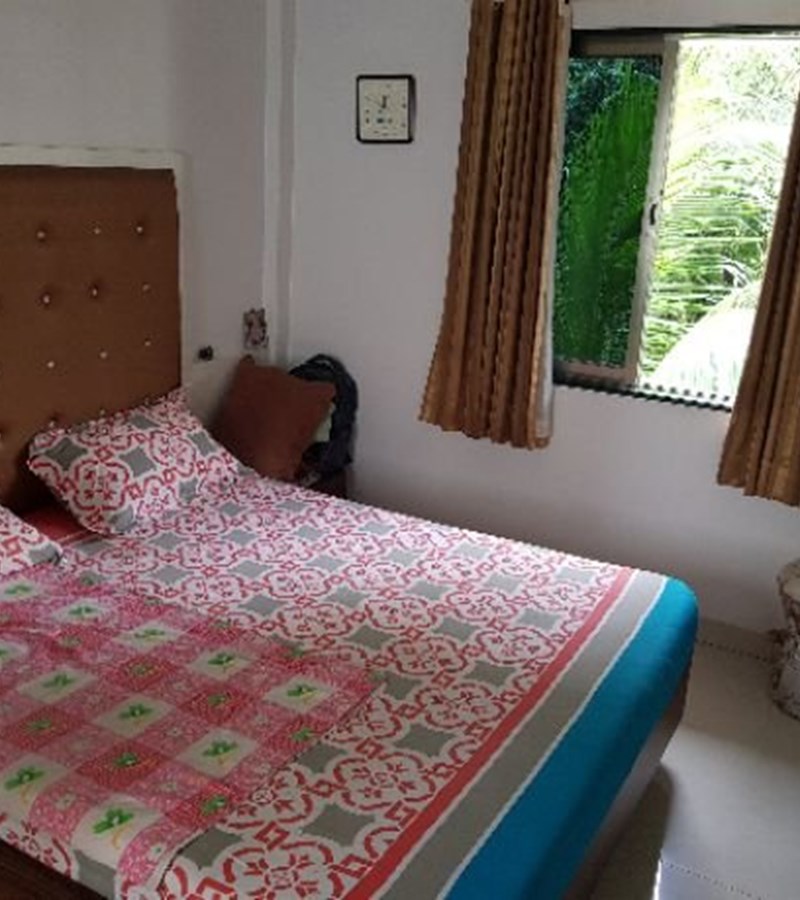 7 - Green Fields, Juhu