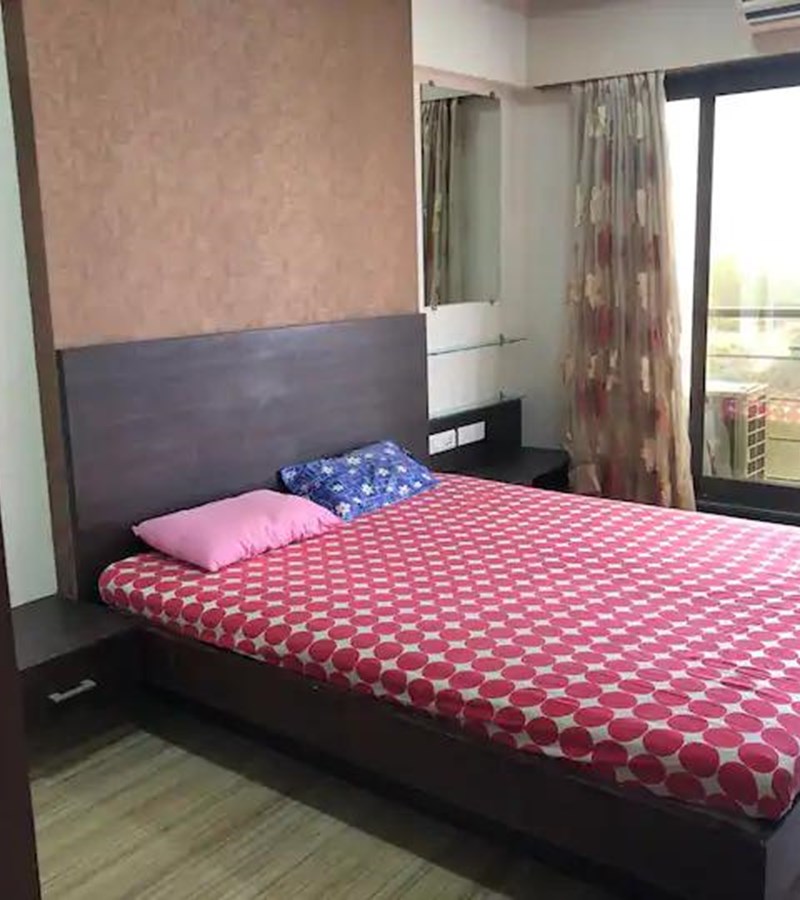 10 - West Side , Bandra West