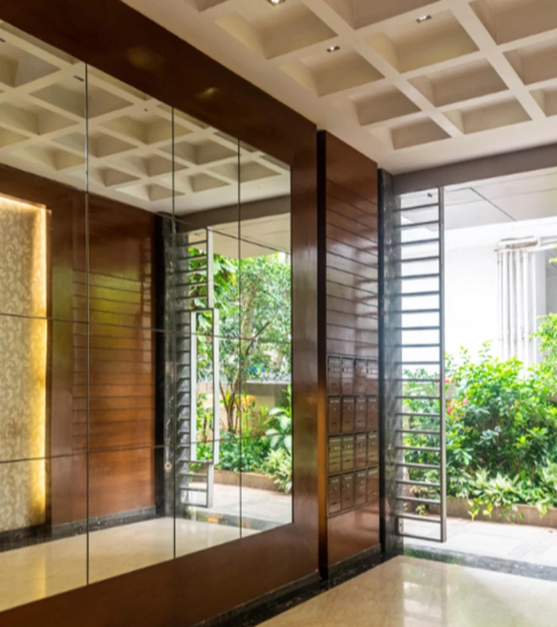 4 - Lewis Villa, Santacruz West