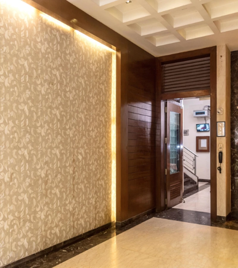 5 - Lewis Villa, Santacruz West