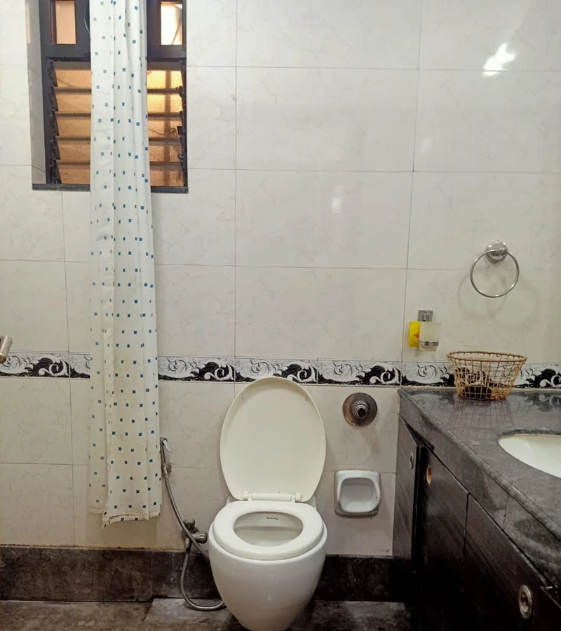 4 - Raheja Classique, Andheri West