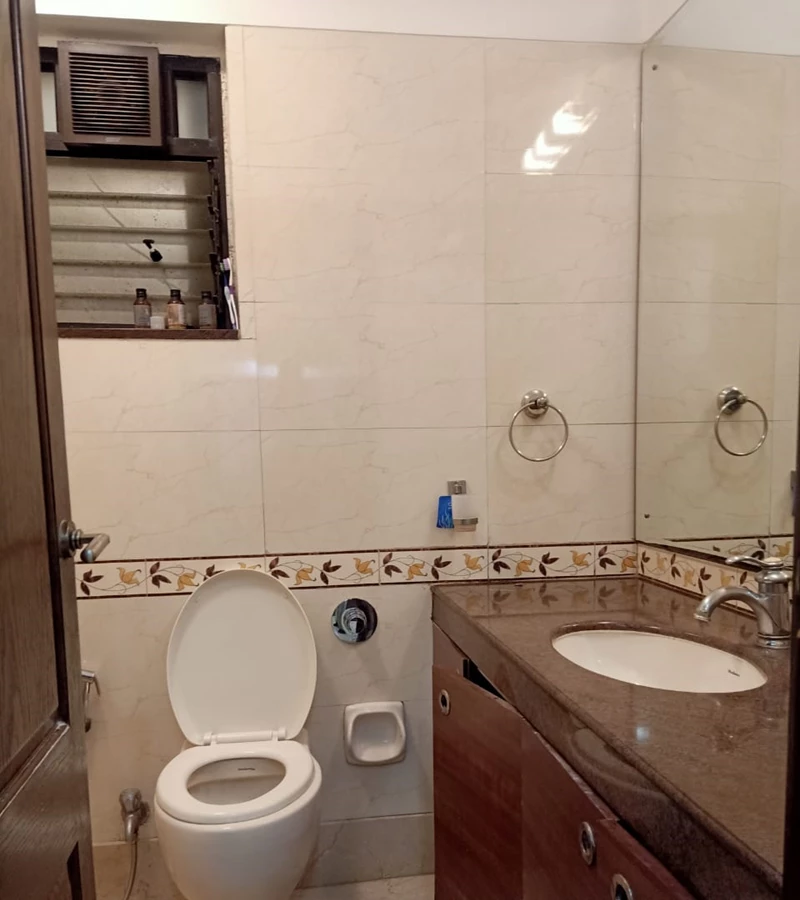 5 - Raheja Classique, Andheri West