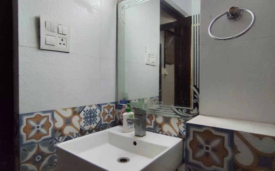 10 - Suraj Ashiana, Khar West