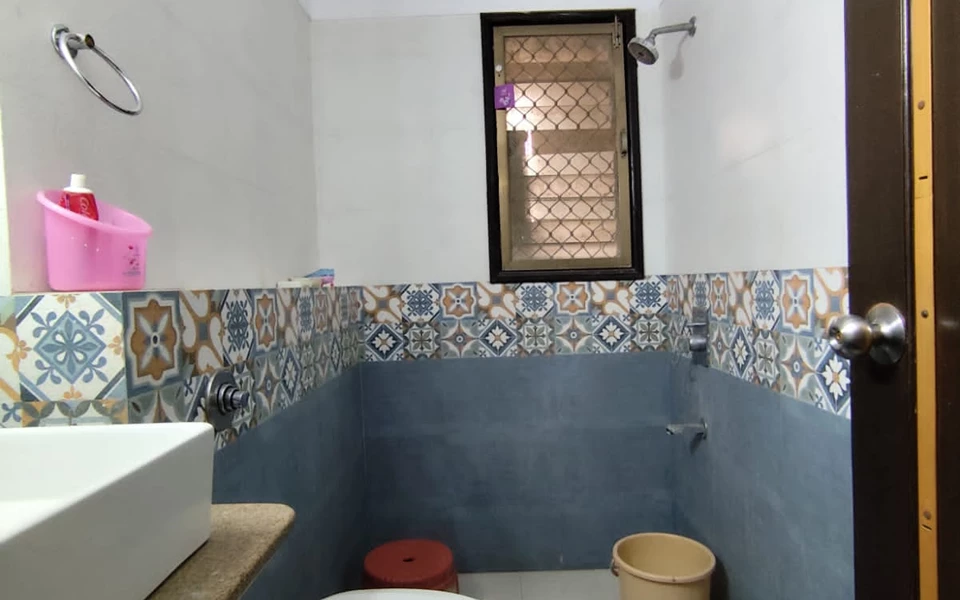 11 - Suraj Ashiana, Khar West